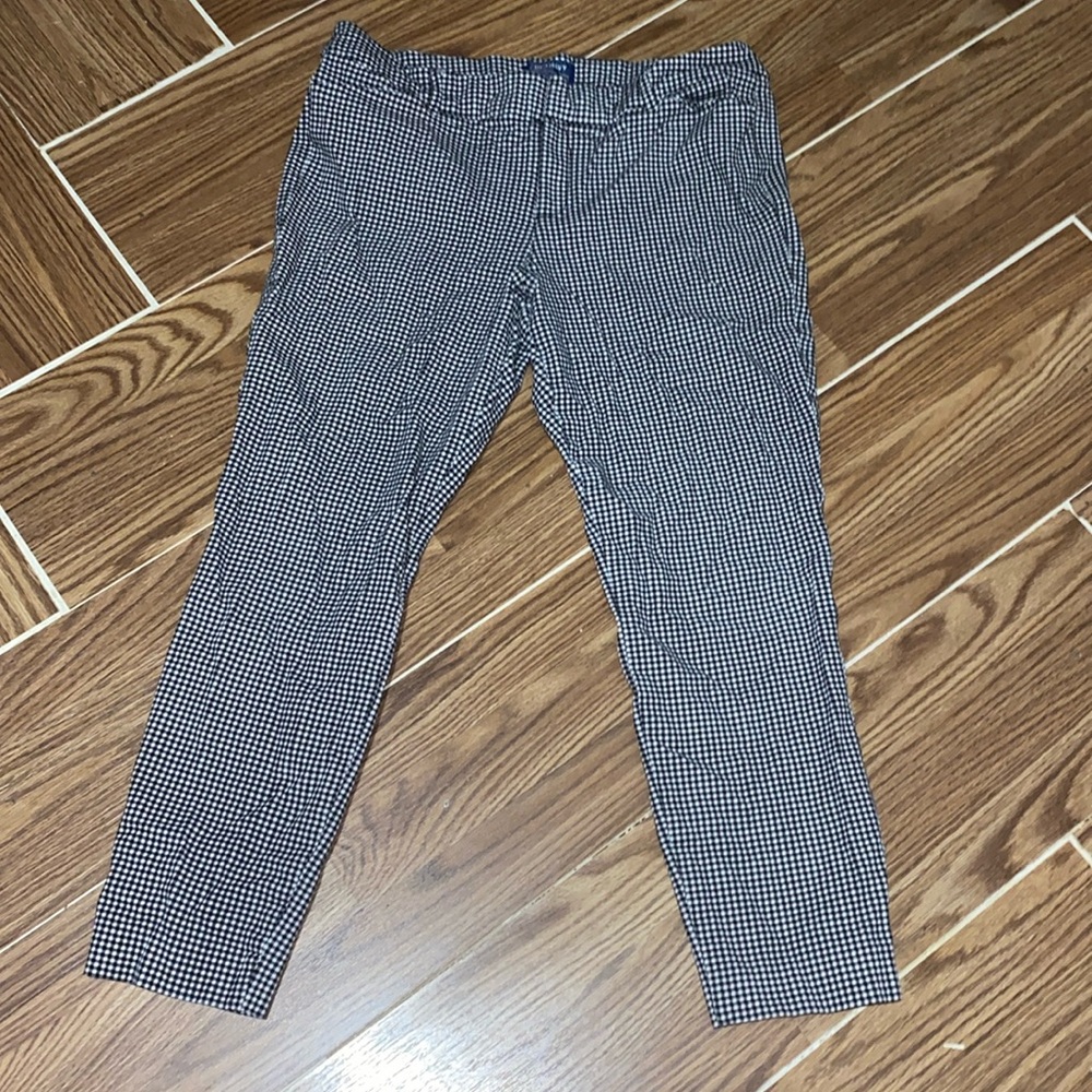 Women’s Old Navy Pixie Mid-Rise Taille Mi-Basse Size 14 Regular.
